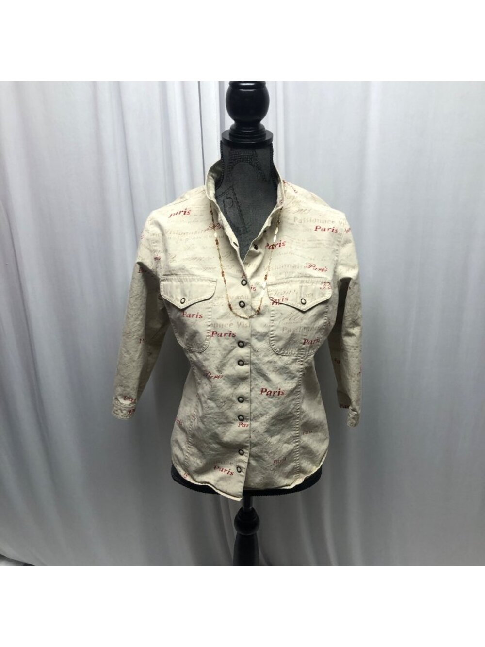 Ruby Rd Shirt Womens Size 10 Paris Script Beige Snap Closure Cotton Casual Top
